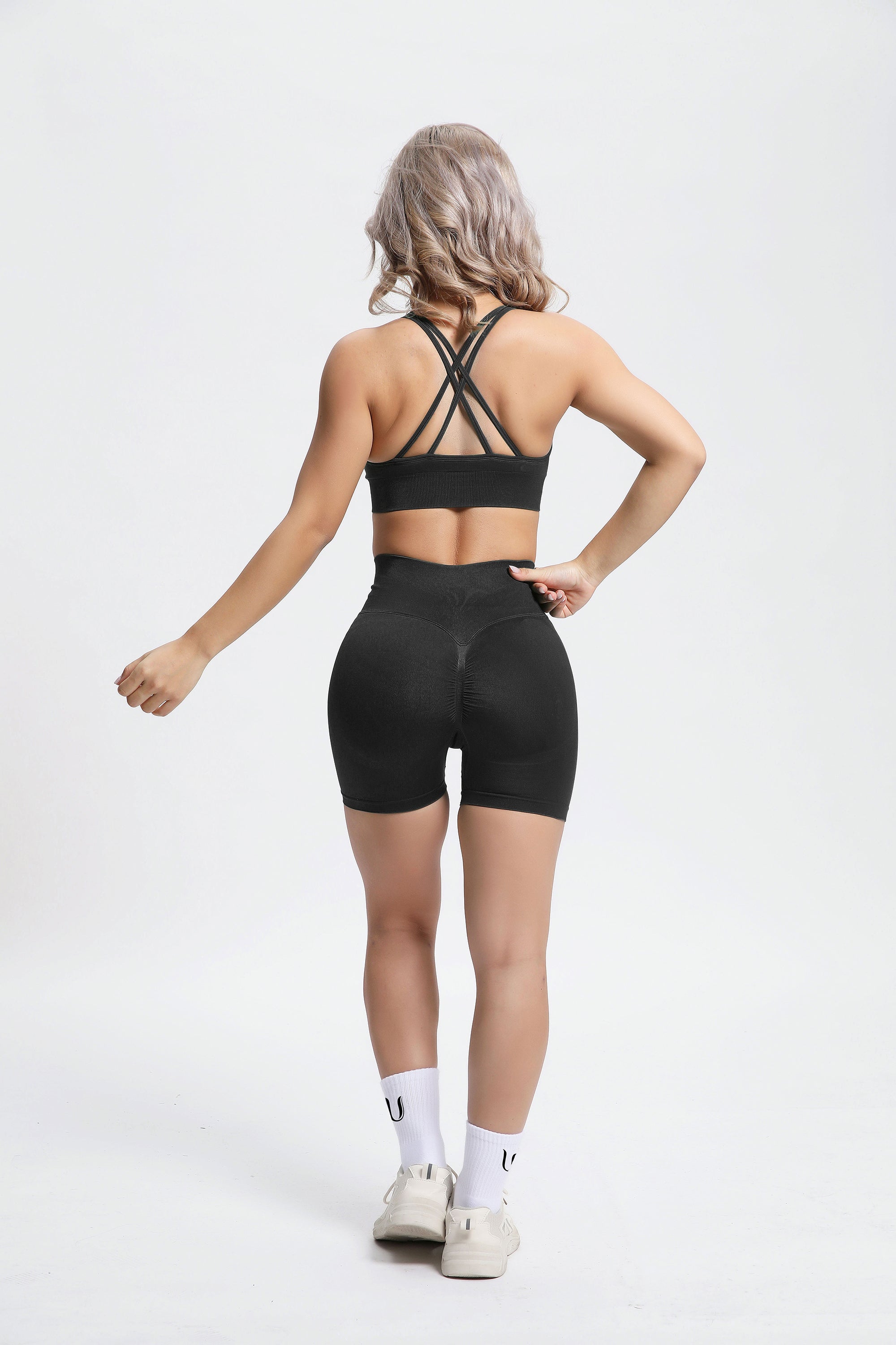 Olivia | Naadloze Power Short - Zwart