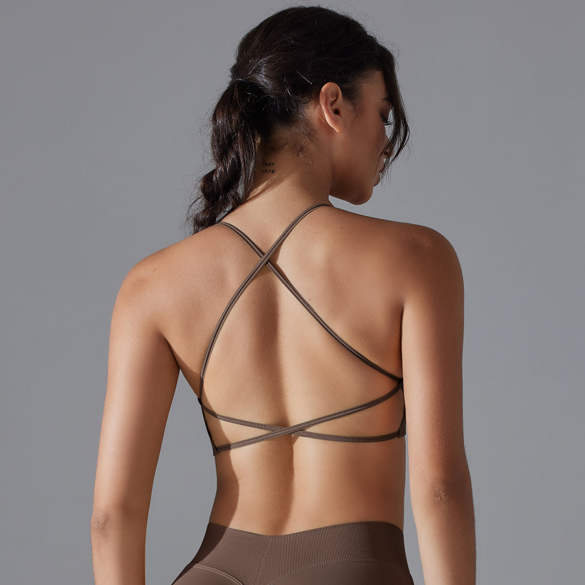 Mila V2 | Strap Sport Bra - Bruin