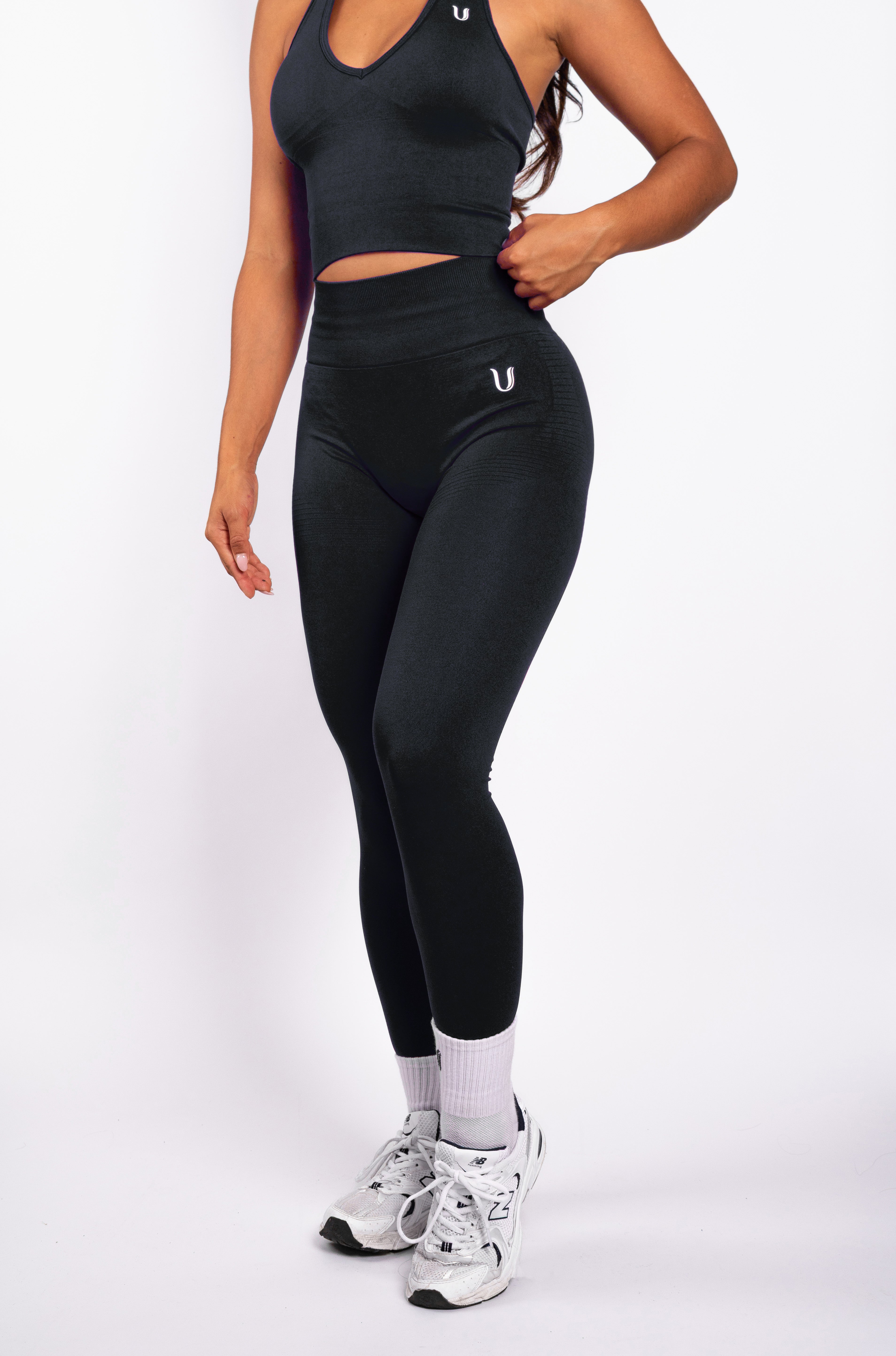 Bibi | Gerippte Nahtlose Legging – Schwarz