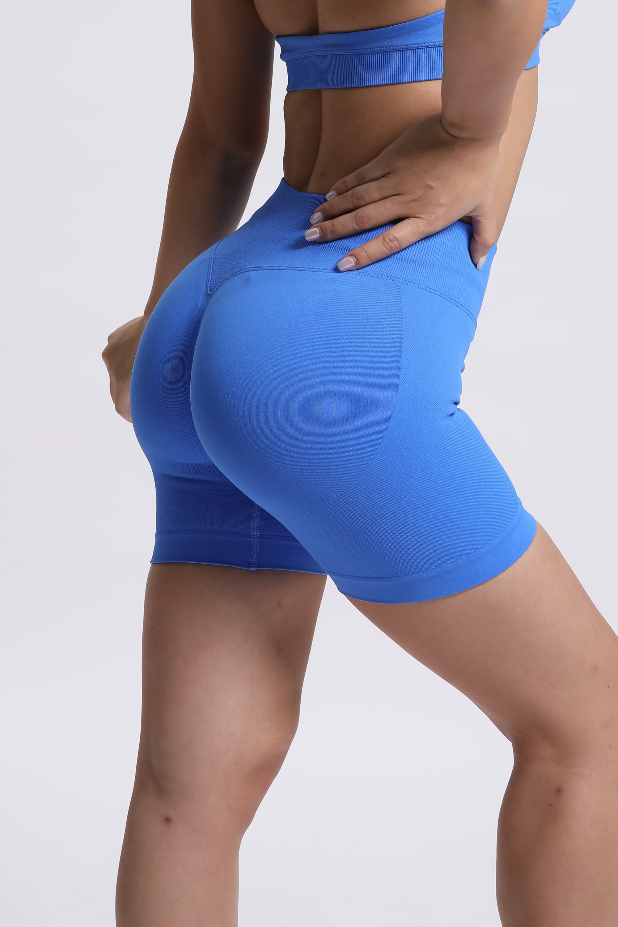 Beau | High Performance Short - Blau